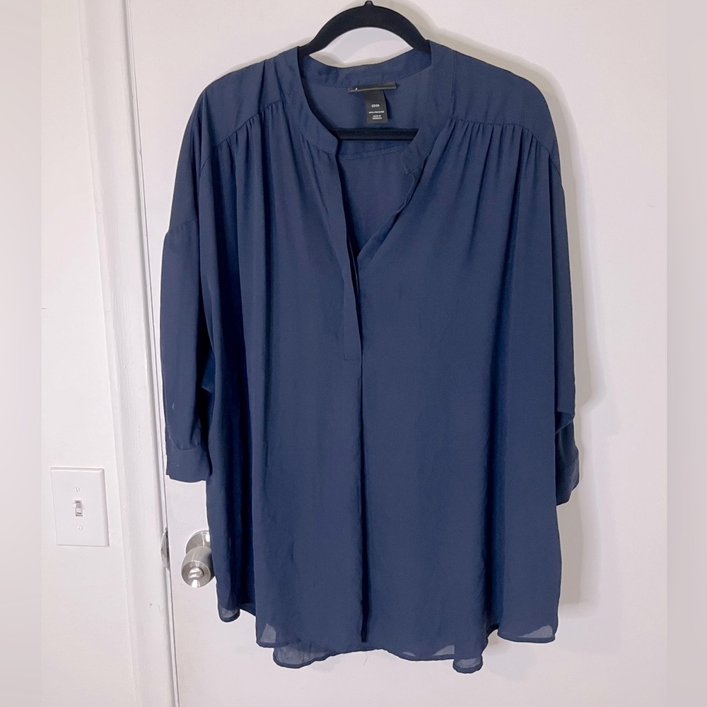 Lane Bryant top in navy